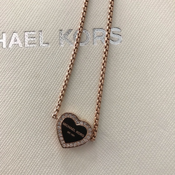 Michael Kors Rose Gold adjustable Heart Bracelet - Picture 3 of 5